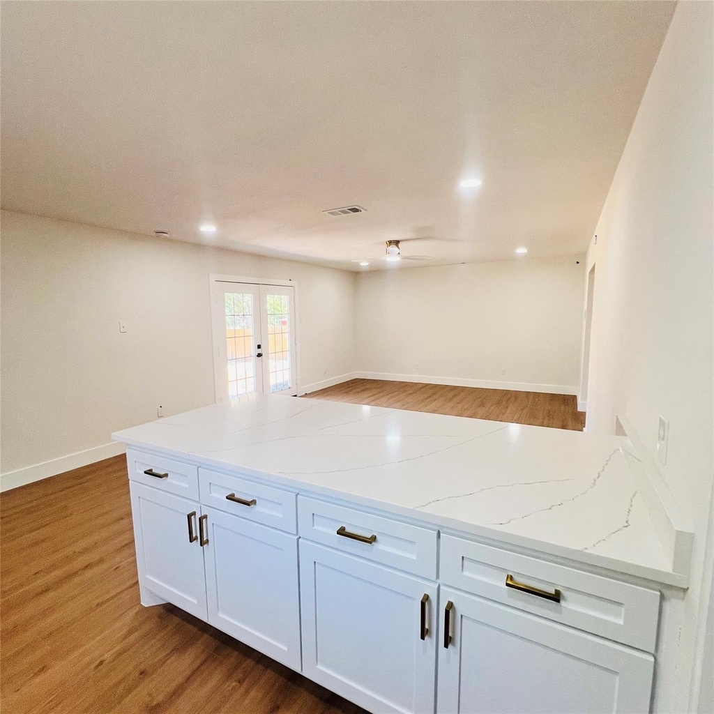 327 E Center Street - Photo 10