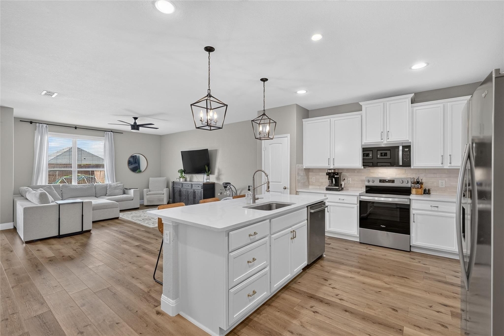 1722 Oak Glen Drive - Photo 1