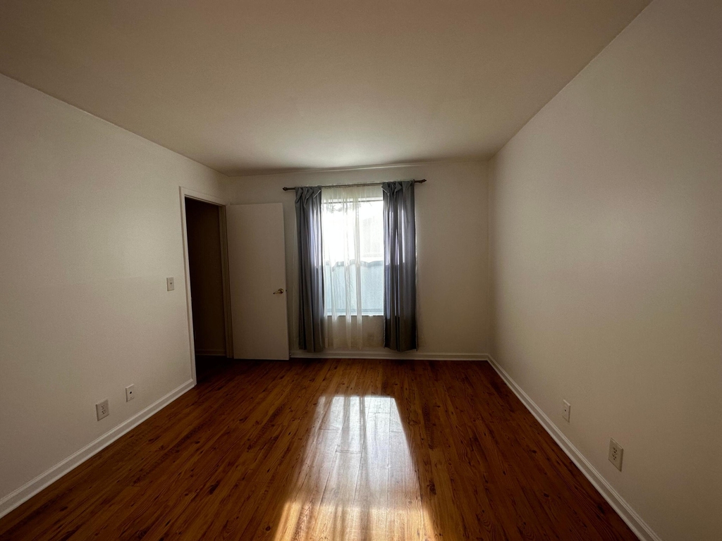21904 Lake Forest Circle - Photo 9