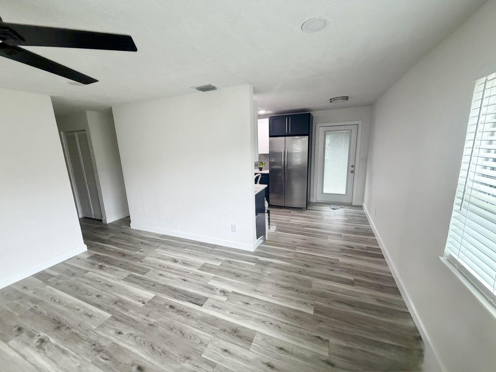 6200 Sw 41st Place - Photo 2