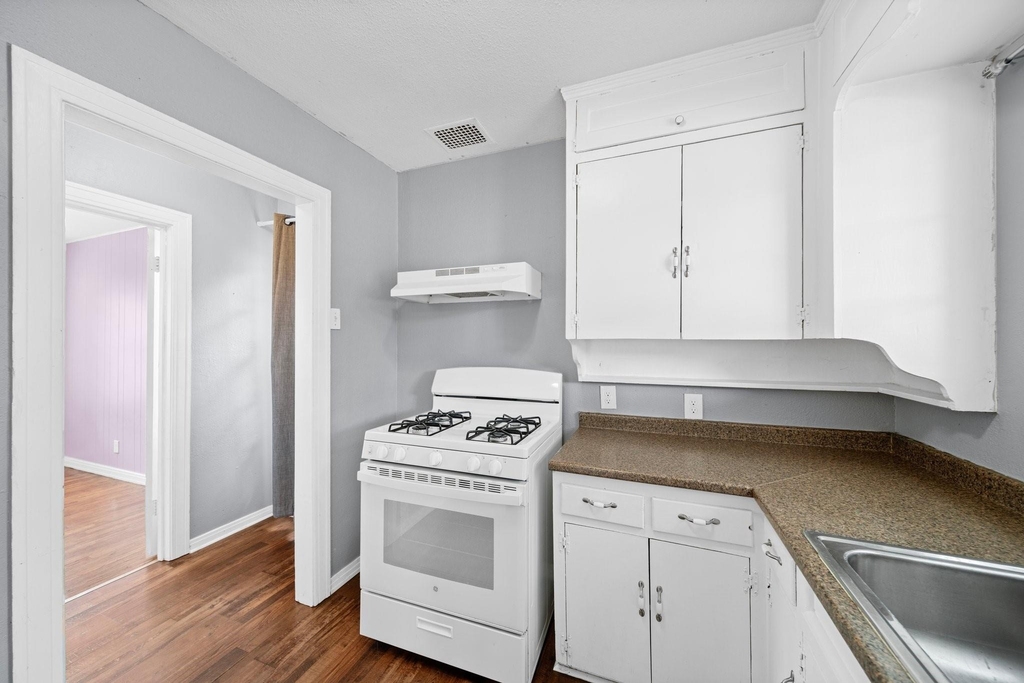 3324 W Clarendon Drive - Photo 7