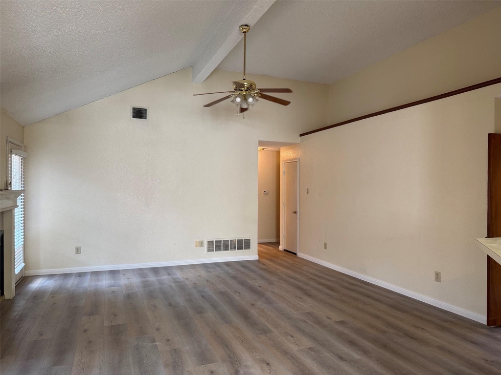 6804 Moccasin Drive - Photo 2