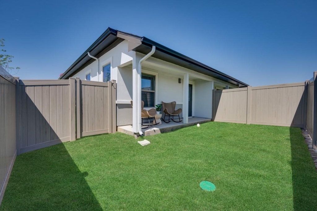 8217 Idyllic Avenue - Photo 19