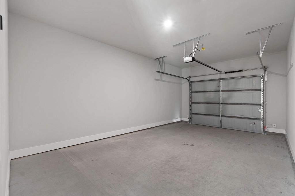 8217 Idyllic Avenue - Photo 4