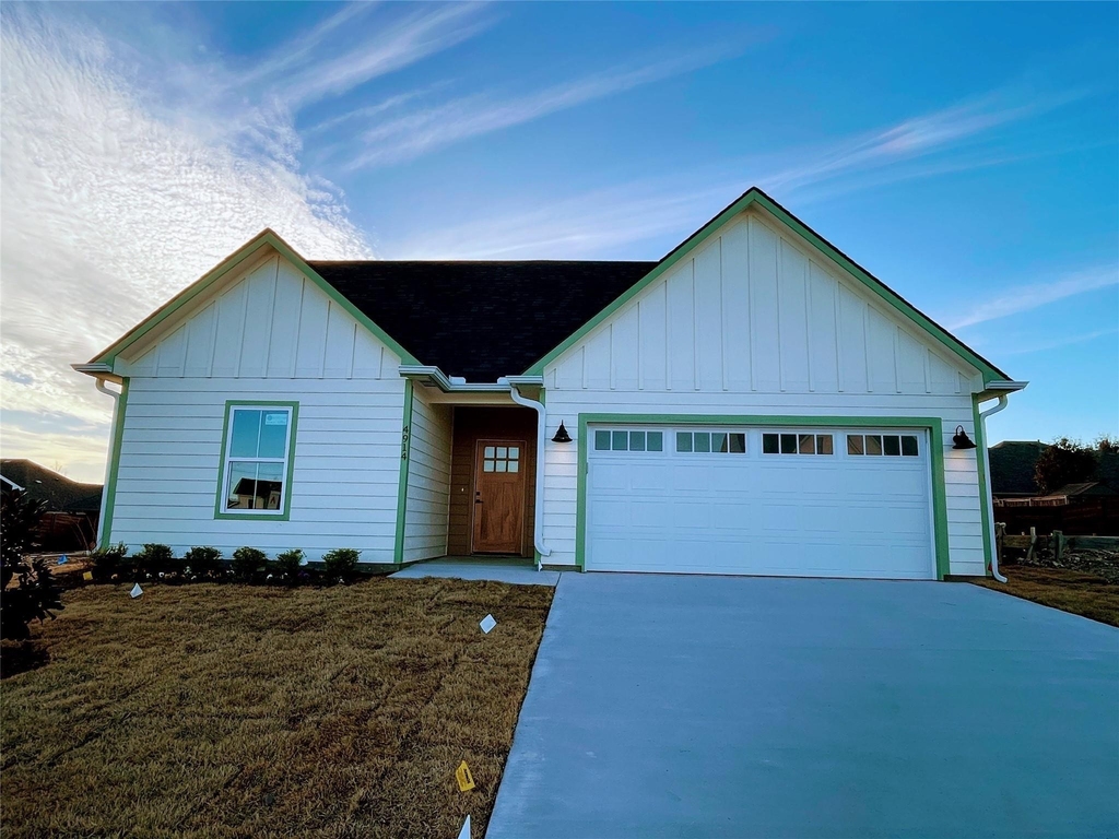 4914 Dry Creek Road - Photo 0