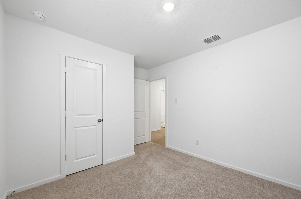 6509 Glade Street - Photo 8