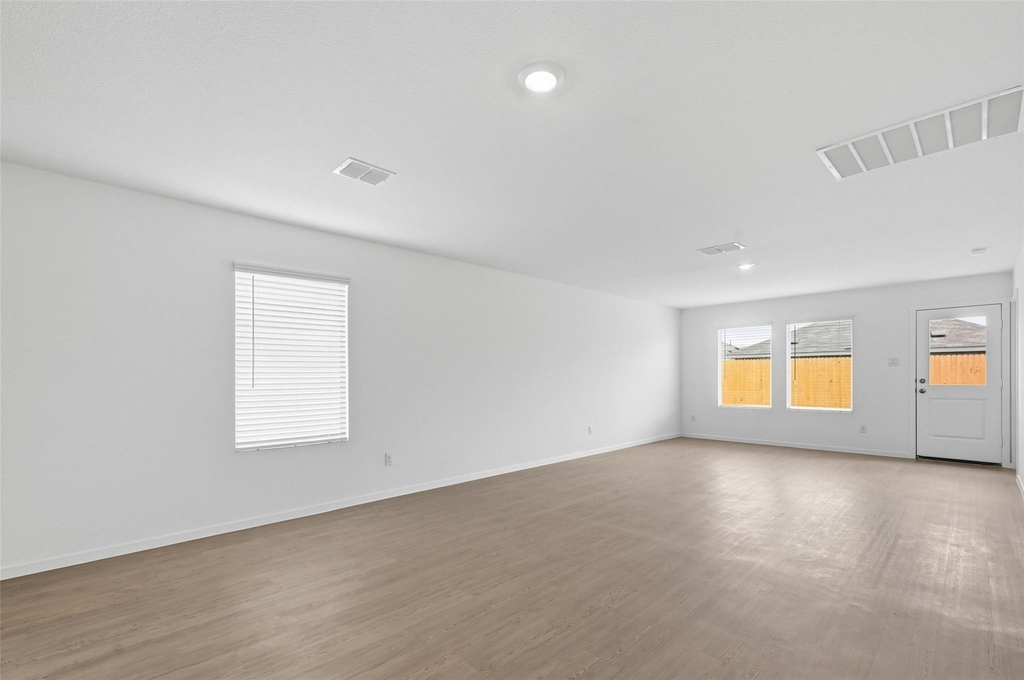 6509 Glade Street - Photo 4
