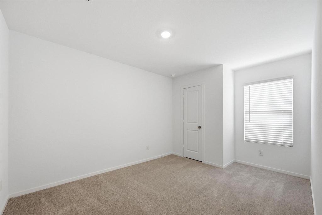 6509 Glade Street - Photo 9
