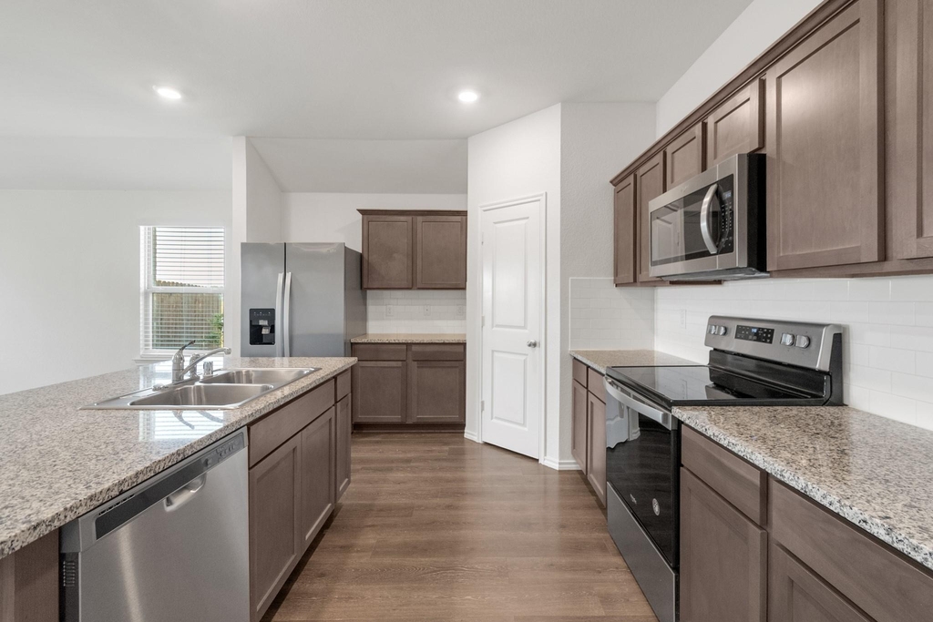1000 Homestead Lane - Photo 8