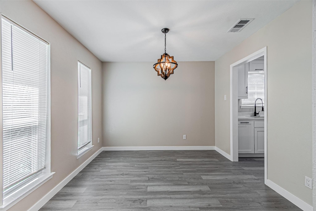 1509 Crockett Street - Photo 5
