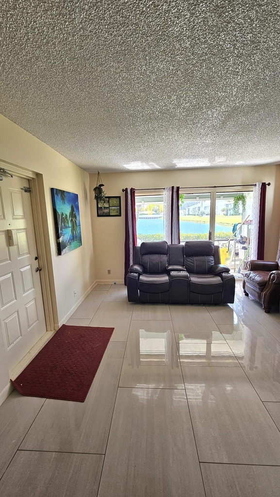 1004 Green Pine Boulevard - Photo 4