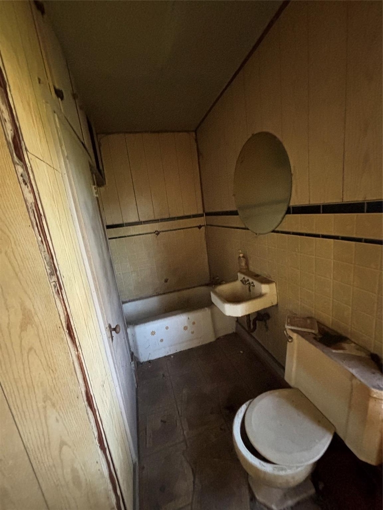 2408 19th Street - Photo 11