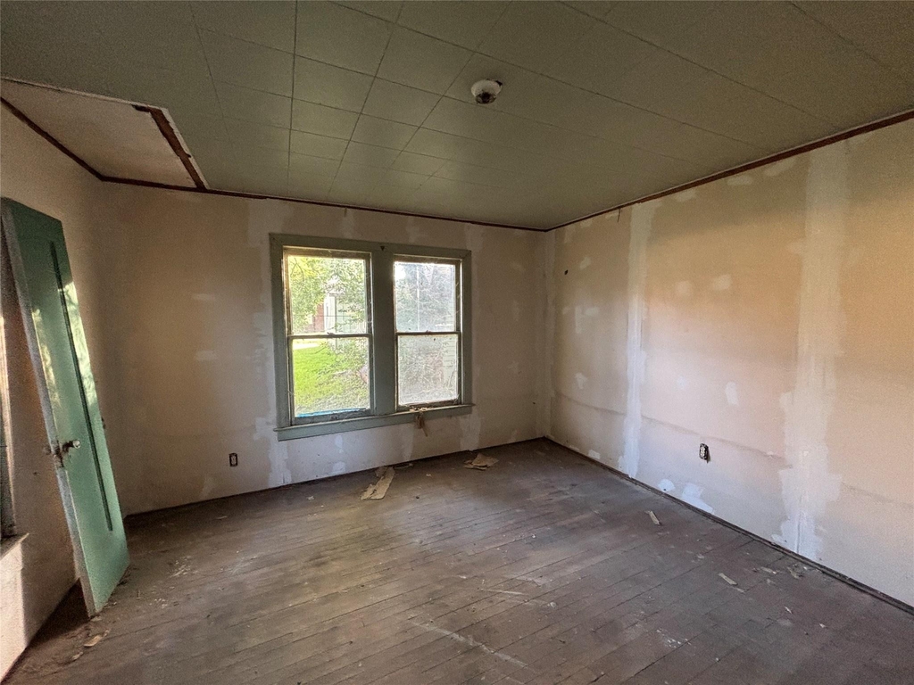 2408 19th Street - Photo 6