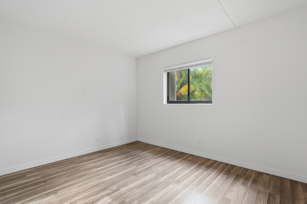 800 Lighthouse Drive - Photo 4