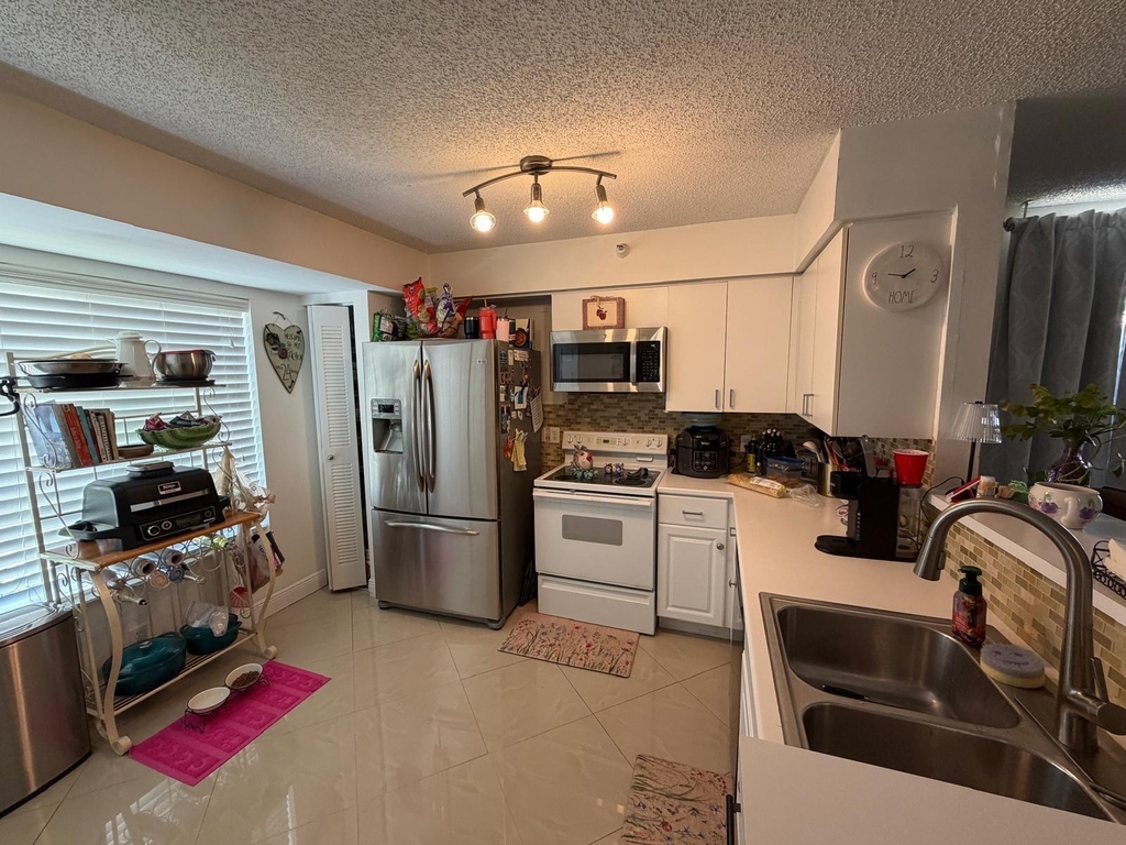 123 Yacht Club Way - Photo 6