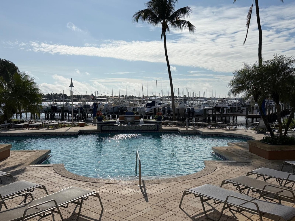 123 Yacht Club Way - Photo 12