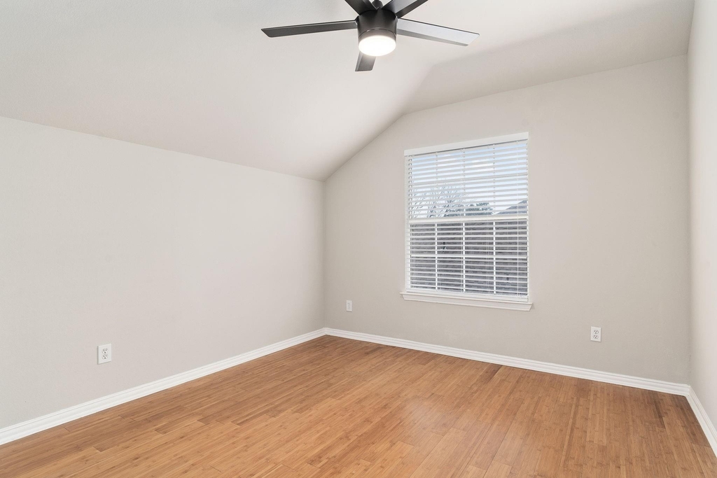 7849 Lake Meredith Way - Photo 18