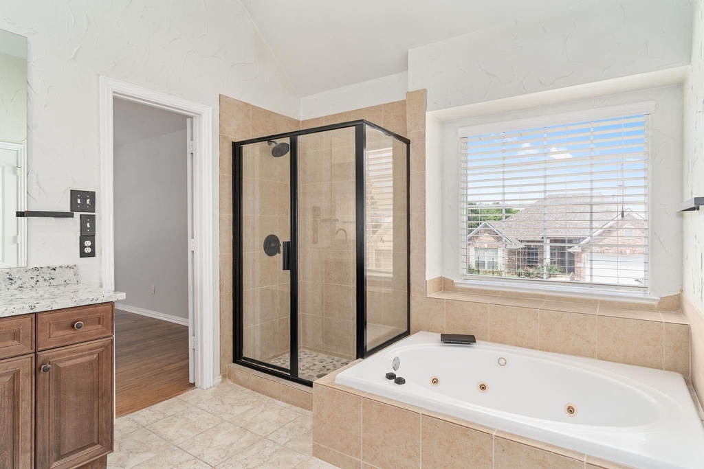 7849 Lake Meredith Way - Photo 16