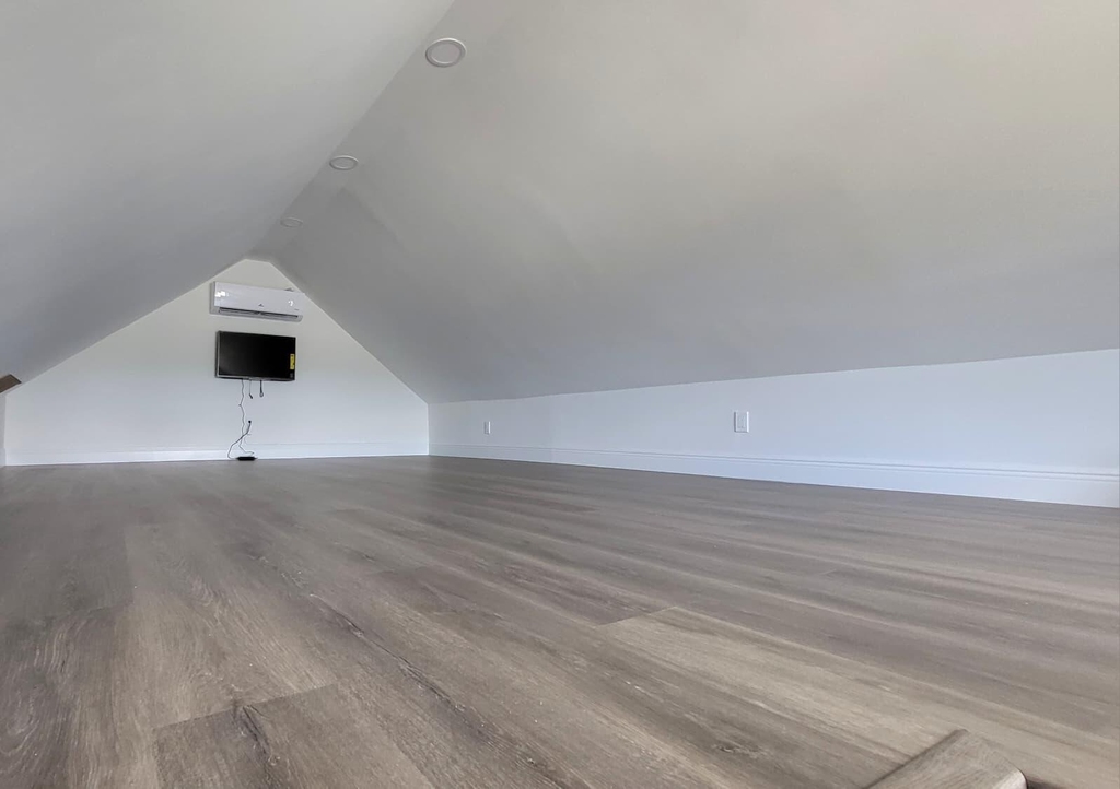 515 52nd Street - Photo 14