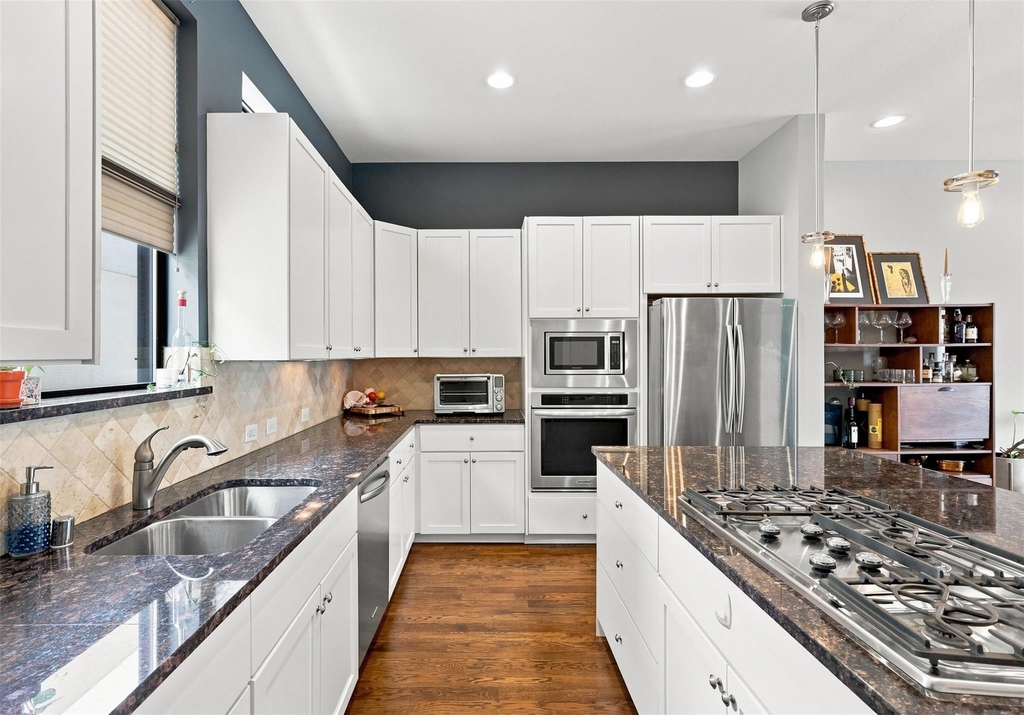 1114 S Adams Street - Photo 17