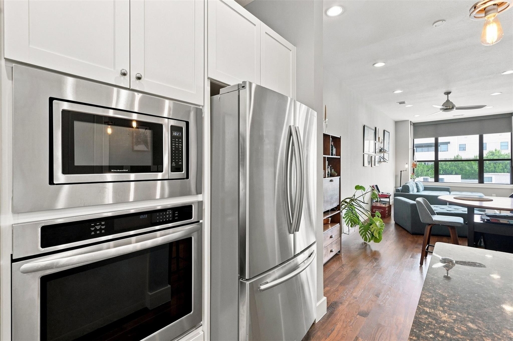 1114 S Adams Street - Photo 12