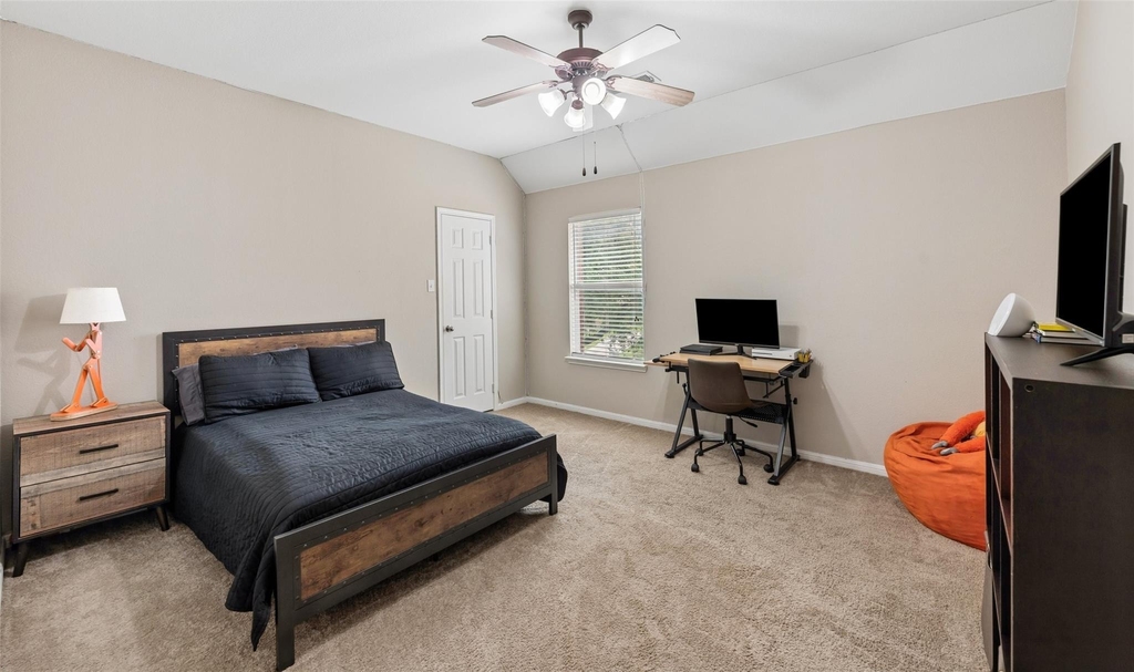 1301 Bramble Lane - Photo 30