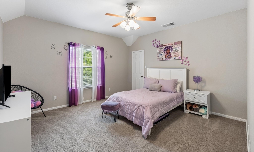 1301 Bramble Lane - Photo 32