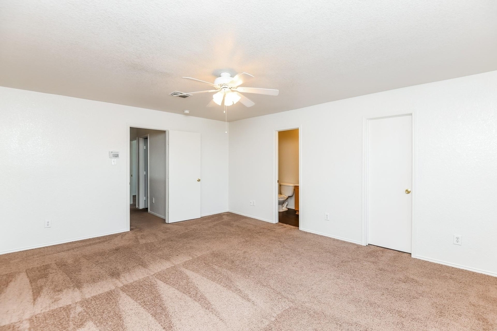 6624 Meadow Way Lane - Photo 8