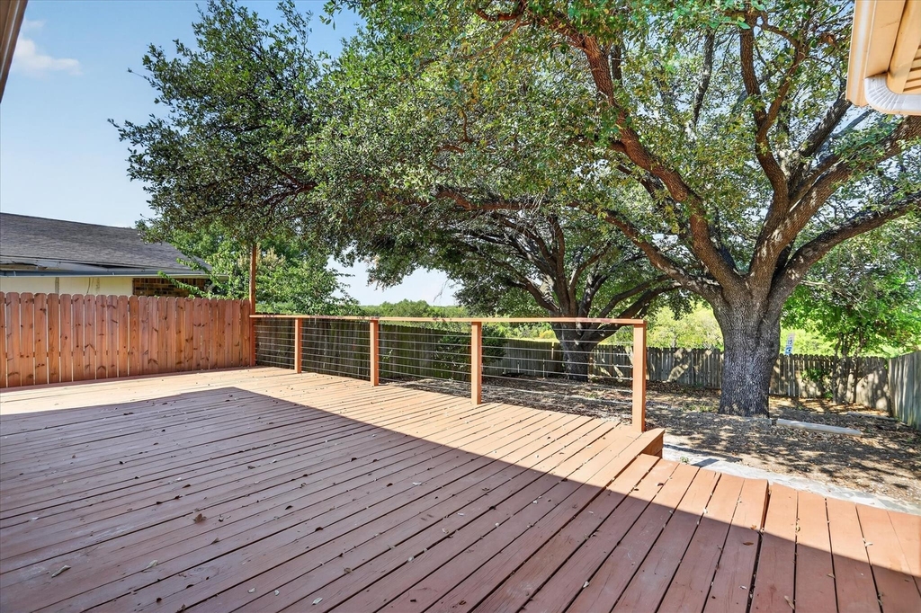 1800 Tree Line Drive - Photo 11