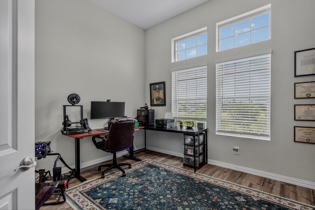 2617 Kings Canyon Mews - Photo 6