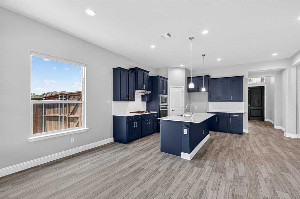 1026 Camphor Street - Photo 7
