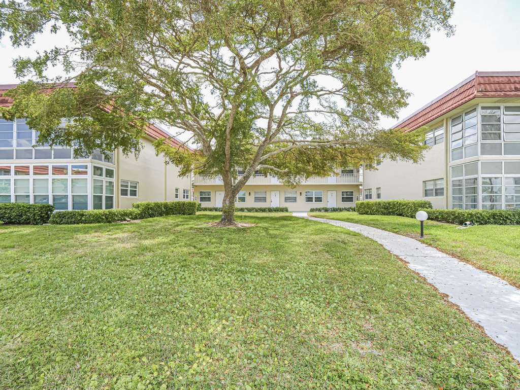 41 Woodland Drive - Photo 0