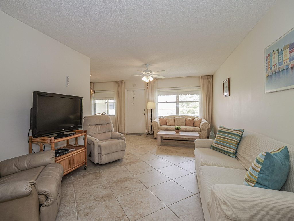41 Woodland Drive - Photo 4