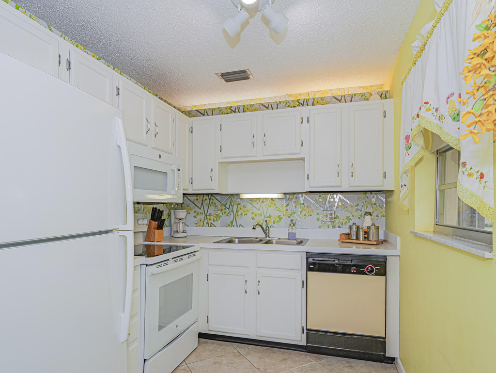 41 Woodland Drive - Photo 7
