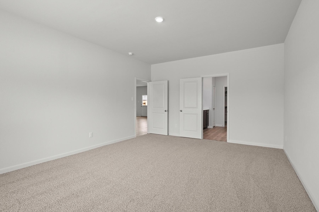 9621 Logan Square Drive - Photo 7