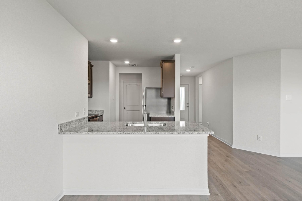 10105 Throttle Lane - Photo 3