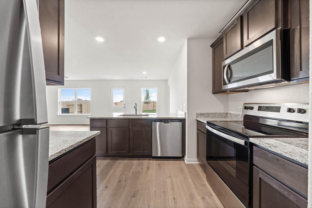 10105 Throttle Lane - Photo 2