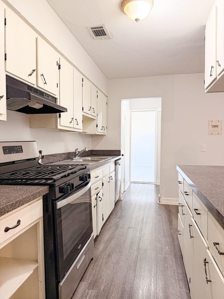1322 Biggs Terrace - Photo 8