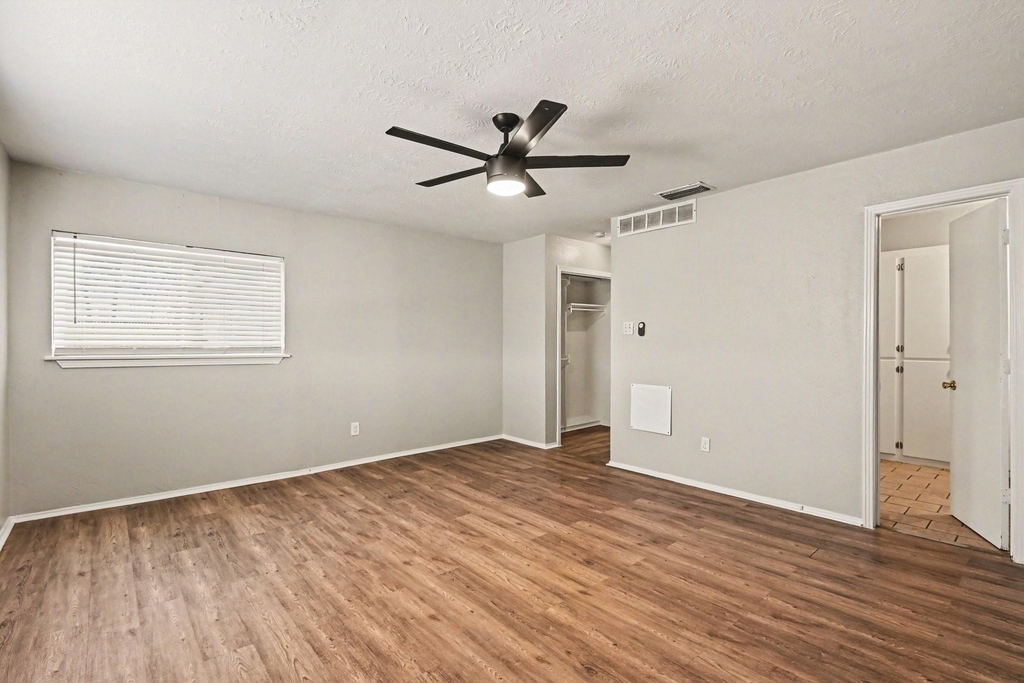 3720 Stanley Avenue - Photo 14