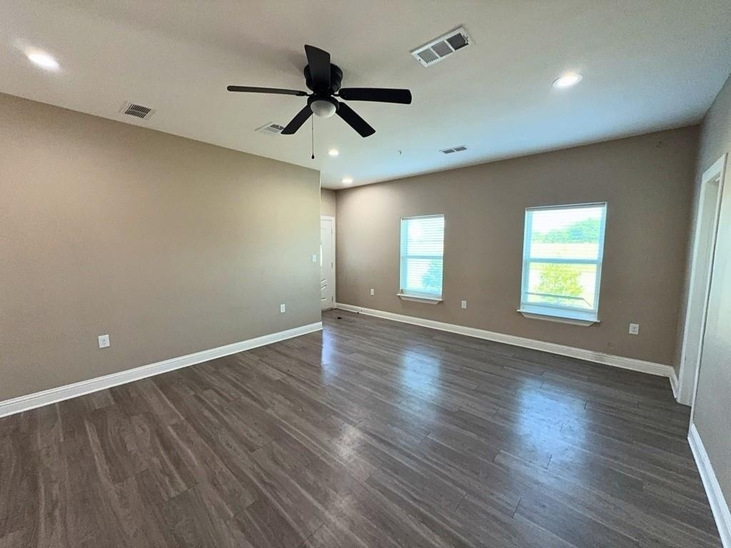 1001 Debby Court - Photo 4