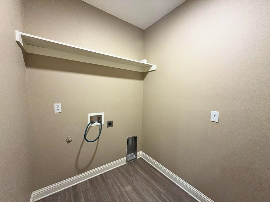 1001 Debby Court - Photo 14
