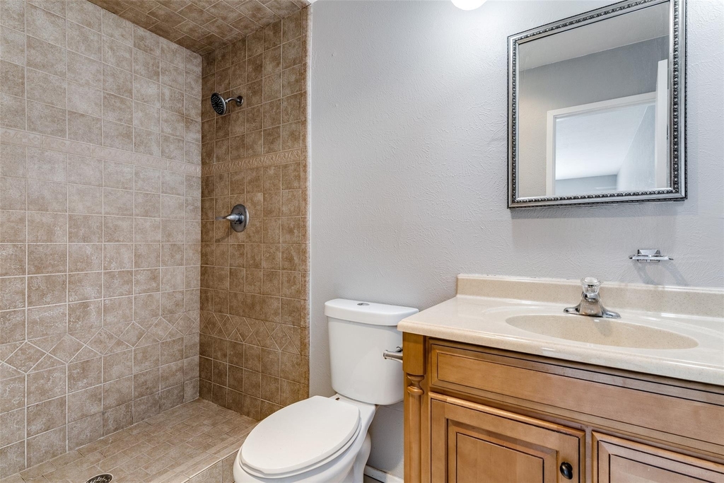 7504 Portman Avenue - Photo 10