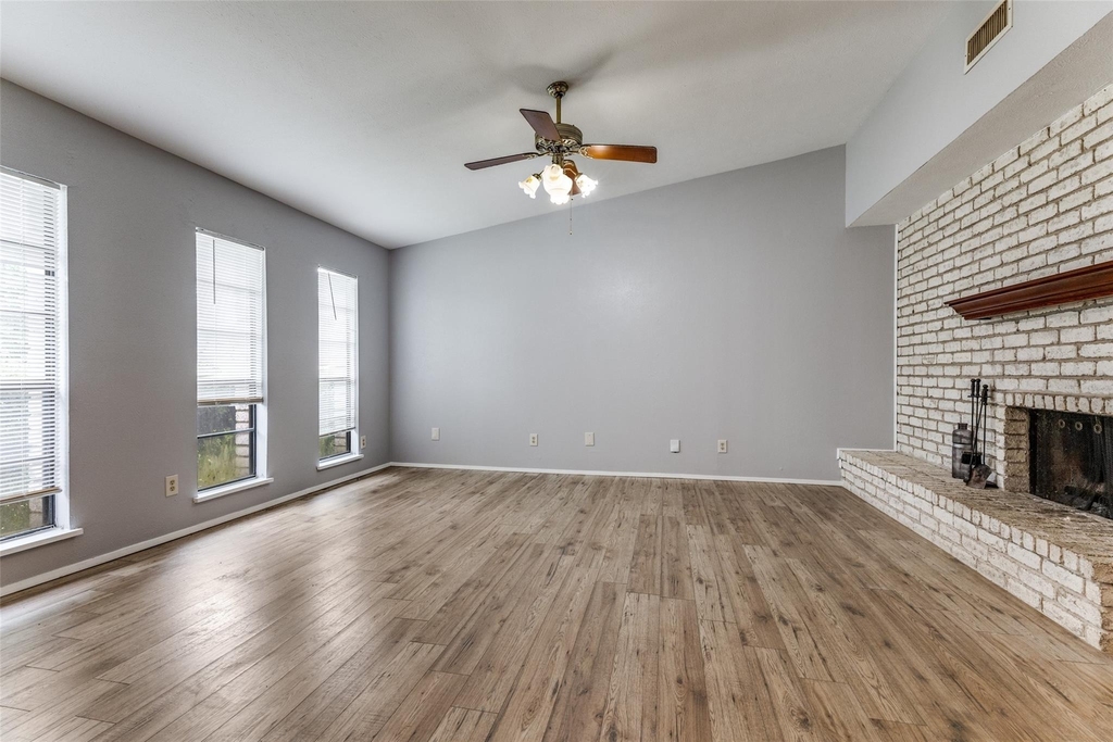 7504 Portman Avenue - Photo 1