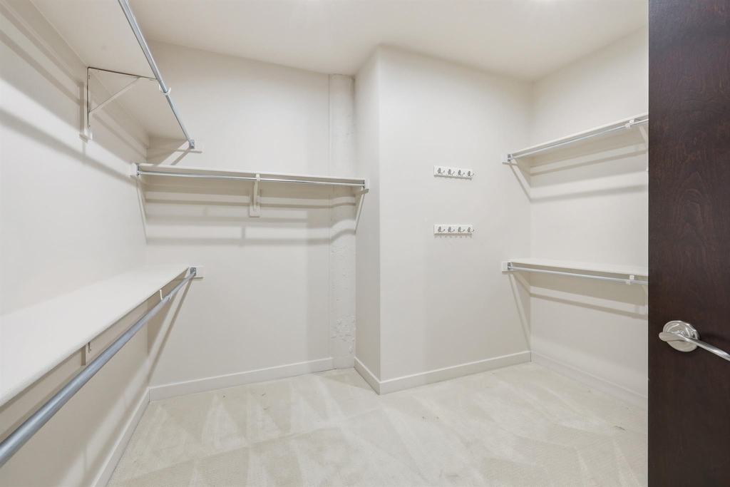 2600 W 7th Street - Photo 14