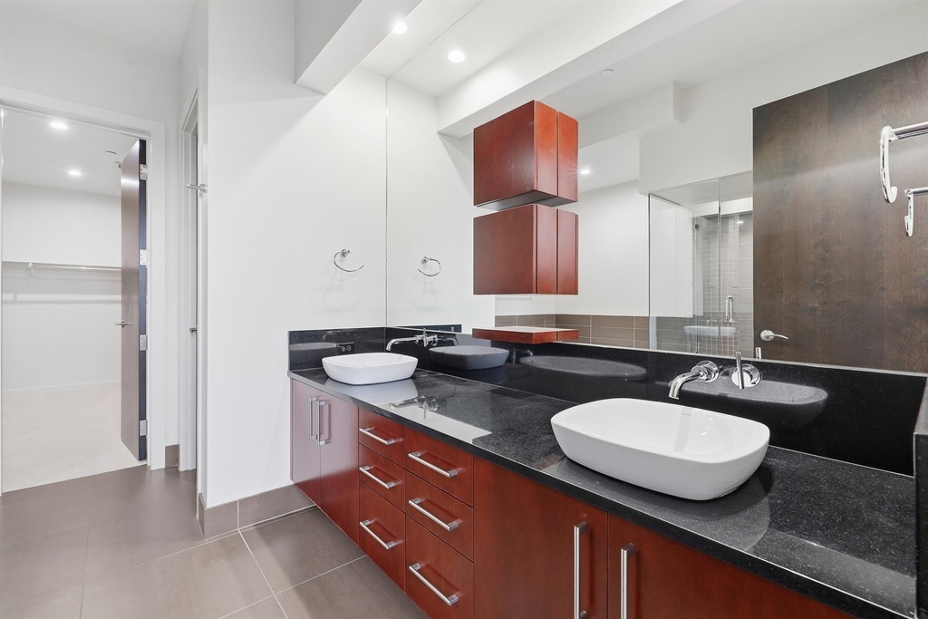 2600 W 7th Street - Photo 25