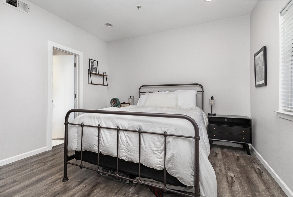 4111 Cole Avenue - Photo 16