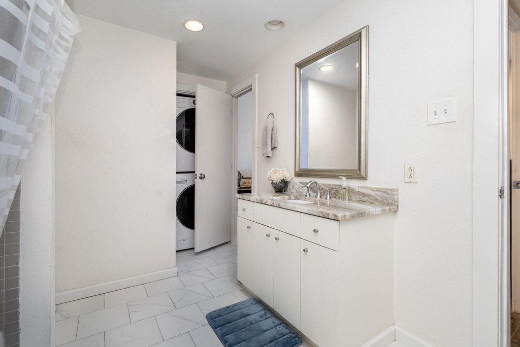 4111 Cole Avenue - Photo 20