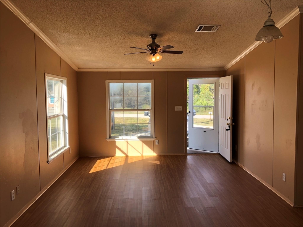 118 Windy Creek Court - Photo 0