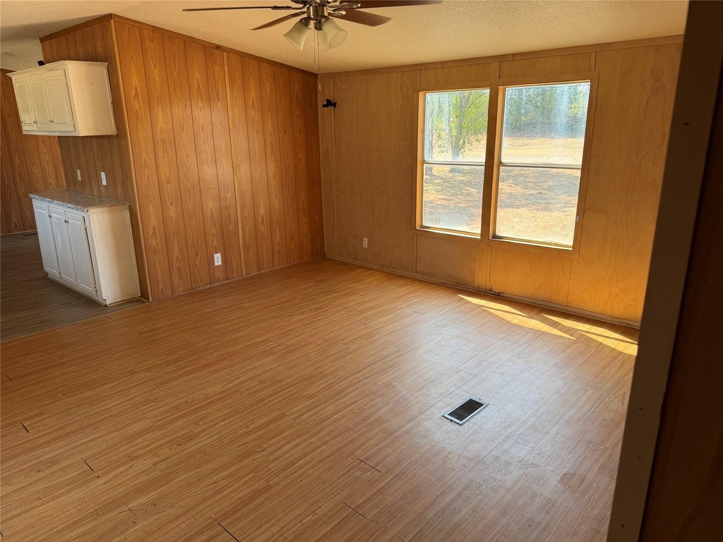 128 Rommel Court - Photo 13