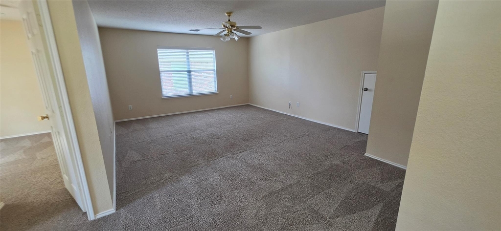 2820 Deer Ridge Drive - Photo 18